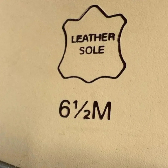 Talbots NWOT Leighton Bouclé Loafers in Black & White 1”heel Leather Sole Sz 6.5 - Picture 11 of 11